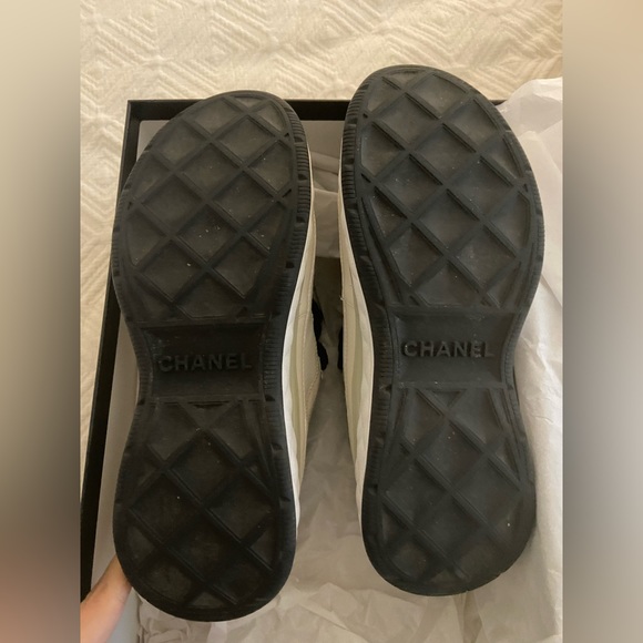 Channel sneakers - Picture 7 of 8